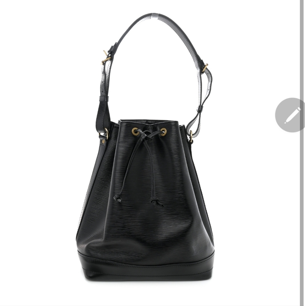 LOUIS VUITTON Epi XL Noe NM in Black. VINTAGE